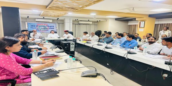 राजगढ़ः जल उपयोगिता समिति की बैठक में हुई सिंचाई, पेयजल, बिजली आपूर्ति और जल संसाधनों की स्थिति की समीक्षा