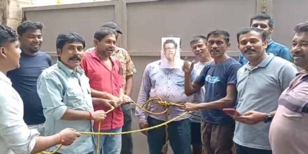 सिंगूर में इंद्रनील सेन की बागानबाड़ी के सामने भाजपा का प्रदर्शन, भ्रष्टाचार के आरोपों की जांच की मांग