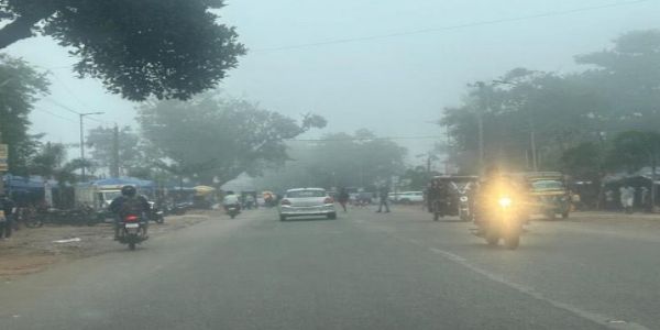 खूंटी में चक्रवाती तूफान अर्नब का असर: बारिश और ठंडी हवाओं से गिरा तापमान