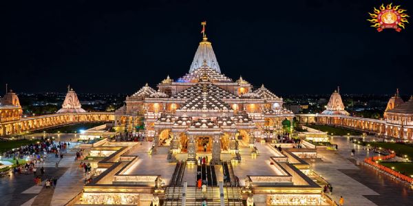 दिव्य दीपोत्सव की प्रतीक्षा में सजी भव्य राम नगरी, राम मंदिर भी जगमगाया