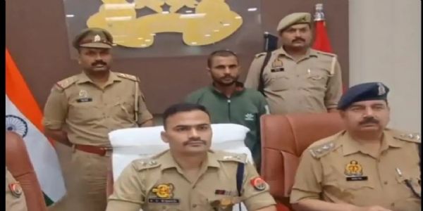 पहचान छुपा कर युवती के साथ रह रहा युवक गिरफ्तार, शादी का झांसा देने और धर्म परिवर्तन का आरोप