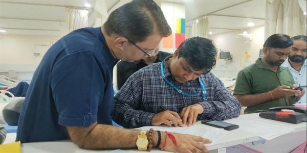 इंदौरः महू में वैधता अवधि समाप्ति के बाद भी संचालित हो रही अल्ट्रासोनोग्राफी, किया गया सील