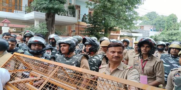 वाराणसी स्नातक एमएलसी चुनाव: नौवें राउंड तक सपा के आशुतोष सिन्हा 16,984 मतों से आगे