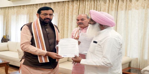 सीएम से मिले रतिया के विधायक, बारिश व ओलावृष्टि से खराब फसलों का मुआवजा देने की मांग