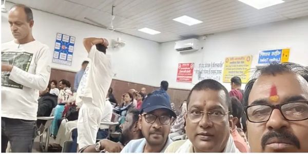 वोट बचाओ रैली में शामिल होने के लिए कांग्रेस का प्रतिनिधिमंडल दिल्ली रवाना
