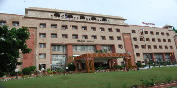विद्युत निगमों में विभिन्न संवर्गों के 2005 पदों पर सीधी भर्ती के लिए परीक्षा कार्यक्रम जारी