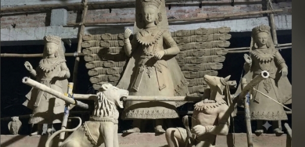 पांशकुड़ा के मौचाक सेवाश्रम पूजा मूर्ति
