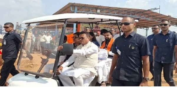 मुख्यमंत्री सम्राट चौधरी ने करीब 08 हजार करोड़ की लागत से बन रहे एथनॉल प्लांट का किया निरिक्षण