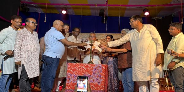 तीन दिवसीय बिहार इप्टा राज्य स्तरीय नाटयोत्सव जिला परिषद में आयोजित