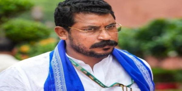 गाजियाबाद के एमपी एमएलए की विशेष कोर्ट ने सांसद चंद्रशेखर के खिलाफ जारी किया गैर जमानती वारंट