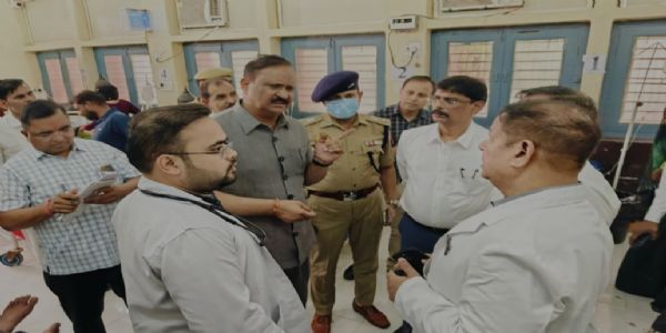 अस्पताल में मूलभूत सुविधाओं की कोई कमी नहीं होनी चाहिए: मंडालायुक्त