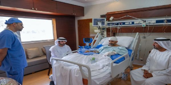 इजराइली यात्रियों की जान बचाने वाले पायलट से मिले दुबई के क्राउन प्रिंस इजराइली यात्रियों की जान बचाने वाले पायलट से मिले दुबई के क्राउन प्रिंस