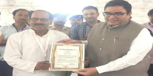 दरभंगा स्नातक सीट पर राजद के अनिल कुमार झा ने 4,010 मतों से दर्ज की जीत