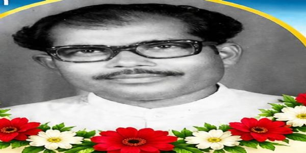 31वीं पुण्यतिथि पर याद किए गए एलआईसी अभिकर्ता घनश्याम मल्लिक,कर्मचरियों और एजेंटों ने दी श्रद्धांजलि