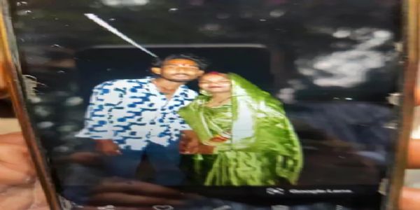 करवा चौथ पर साथ खोला व्रत, कुछ देर बाद पति-पत्नी ने दी जान, पुलिस को नहीं मिला सुसाइड नोट