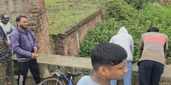 रेलवे स्टेशन के समीप शव बरामद