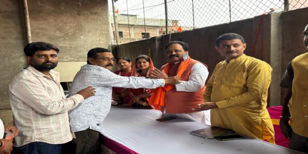 लोकतांत्रिक मूल्यों और मर्यादा को भूल चुकी है कांग्रेस : सांसद