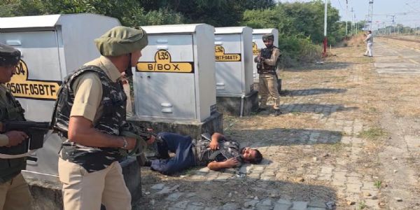 रेलवे लाइन के पास संयुक्त मॉक ड्रिल, आपात स्थिति से निपटने की तैयारी