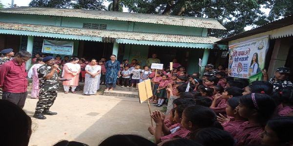 लोखरा में एसएसबी ने बेटी बचाओ बेटी पढ़ाओ और सतर्कता जागरूकता कार्यक्रम आयोजित किए