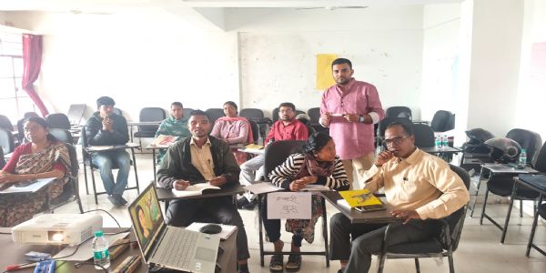 मुंडारी भाषा में बाल साहित्य सृजन को लेकर कार्यशाला