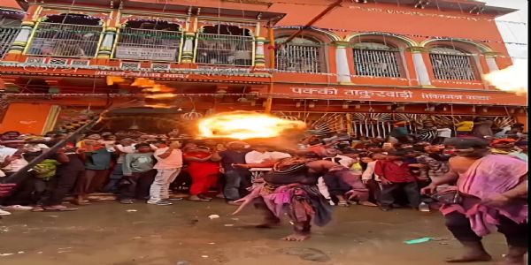 सारण में 30-36 घंटे की विसर्जन शोभायात्रा के बाद हनुमान जी की विदाई, प्रशासन ने ली राहत की सांस