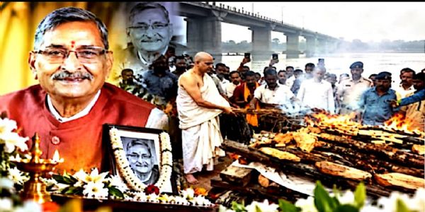 अपने पिता को मुखाग्नि देते ऋतुराज सिन्हा अपने पिता को मुखाग्नि देते ऋतुराज सिन्हा