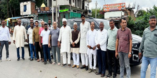 कांग्रेस-इंडिया गठबंधन की महारैली दिल्ली में, शामिल हाेने वाराणसी से रवाना हुए कांग्रेसी