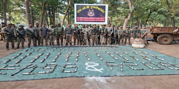 छत्तीसगढ़ के बीजापुर में नक्सल डंप से 143 बीजीएल राउंड जब्त बरामद