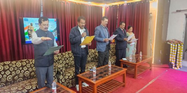 राष्ट्रीय एकता दिवस पर अधिकारियों व कर्मचारियों ने ली एकता की शपथ