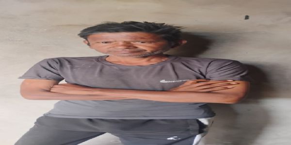 आम के बाग में मिला युवक का शव
