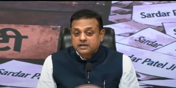(संशोधित) कांग्रेस, इंडी गठबंधन लोकतंत्र का उड़ा रहे मजाक, देश में पहली वोट चोरी नेहरू के समय हुई: भाजपा