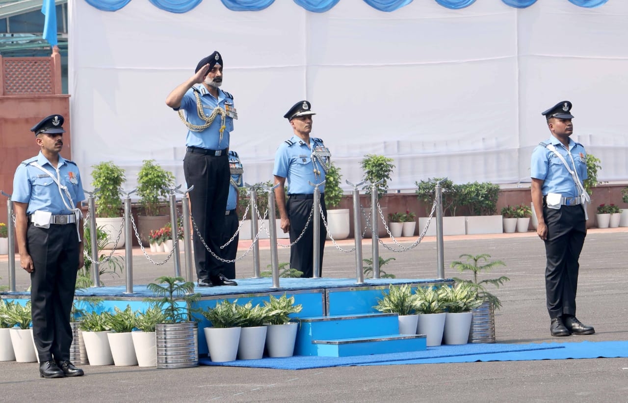 रक्षा मंत्रालय द्वारा जारी फोटो रक्षा मंत्रालय द्वारा जारी फोटो