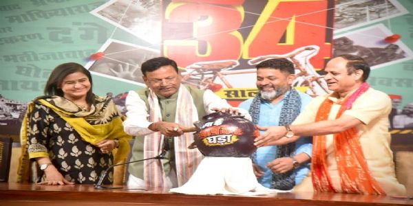 सपा के पाप का घड़ा भरा, 34 साल में काम नहीं गेस्ट हाउस जैसे कांड ज्यादा : पंकज चौधरी