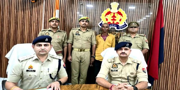 औरैया : शराब के लिए रुपये न देने पर कर दी मां की हत्या, आरोपित बेटा गिरफ्तार