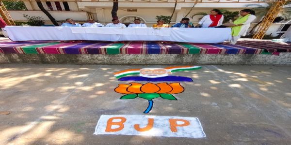 रंगोली उत्सव में विद्यार्थियों ने दिया सेवा और राष्ट्रभक्ति का संदेश