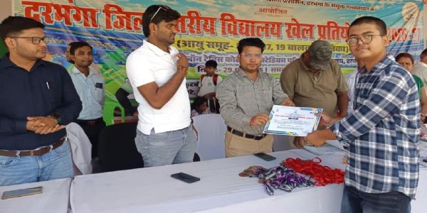 जिला स्तरीय शतरंज प्रतियोगिता में आदित्य भारद्वाज ने जीते पांच मुकाबले