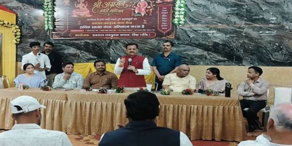 रक्तदान सबसे बड़ी पूजा और सबसे बड़ा दानः उप मुख्यमंत्री शुक्ल