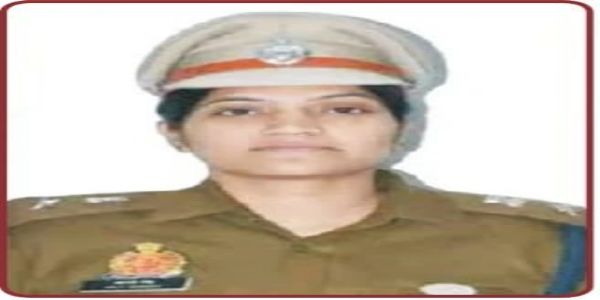फर्रुखाबाद: पुलिस अधीक्षक ने 18 सिपाहियों को किया लाइन हाजिर