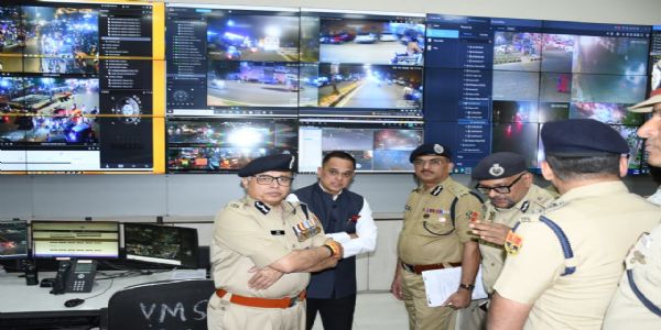 मुख्य सचिव ने किया जयपुर पुलिस कमिश्नरेट के साइबर थाने का निरीक्षण