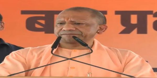 मुख्यमंत्री योगी आदित्यनाथ ने फैजुल्लागंज का स्थलीय व हवाई सर्वेक्षण किया, नैमिष तक तटबंध बनाने के निर्देश