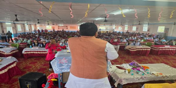 बच्चों के सपनों से बनेगा विकसित भारत : सांसद