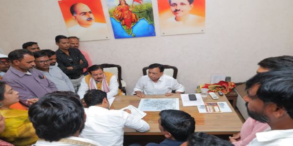 भाजपा कार्यकर्ताओं ने रखीं जनसमस्याएं, डिप्टी सीएम देवड़ा और मंत्री टेटवाल ने दिए त्वरित निराकरण के निर्देश