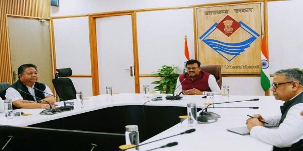 लंबित प्रकरणों के निस्तारण में तेजी लाएं विभाग: मुख्य सचिव