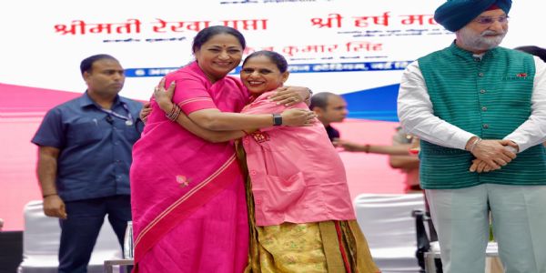 उपराज्यपाल और मुख्यमंत्री ने कई स्वास्थ्य सेवाओं का किया शुभांरभ, आशा कार्यकर्ता का मानदेय हुआ छह हजार रुपये
