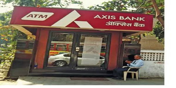 हैदराबाद में गैस कटर से एटीएम काटकर 32 लाख रुपये की चोरी