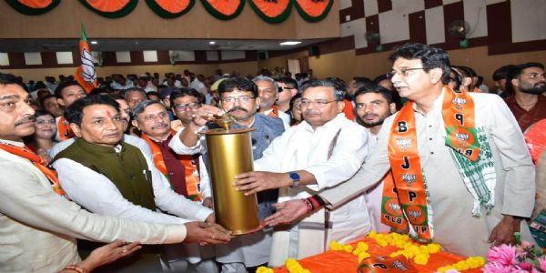 सेवा ज्योति यात्रा में गूंजा विकसित भारत का संकल्प