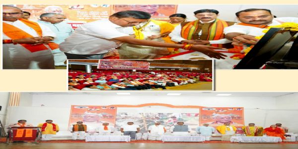 सतनाः स्व. अशोक सिंघल की जन्म शताब्दी वर्ष पर विशाल जन सभा संपन्न