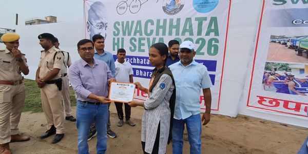 सेवा संकल्प के तहत विद्यार्थियों ने बनाई रंगोली