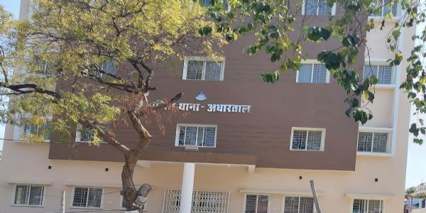 जबलपुर: दूध लेने निकले युवक को घेरा, रुपये नहीं देने पर चाकुओं से हमला