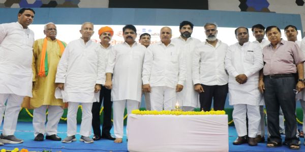 पलवल :  प्रधानमंत्री ने राष्ट्रसेवा, जनसेवा और गरीब कल्याण के लिए समर्पित किया 25 वर्षों का सेवाकाल : हरिंद्र सिंह